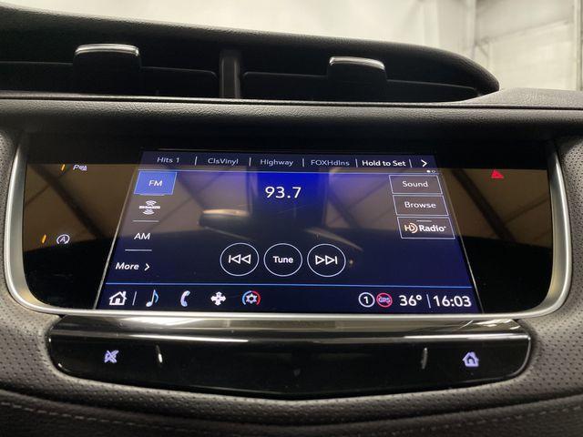 used 2022 Cadillac XT5 car, priced at $34,150