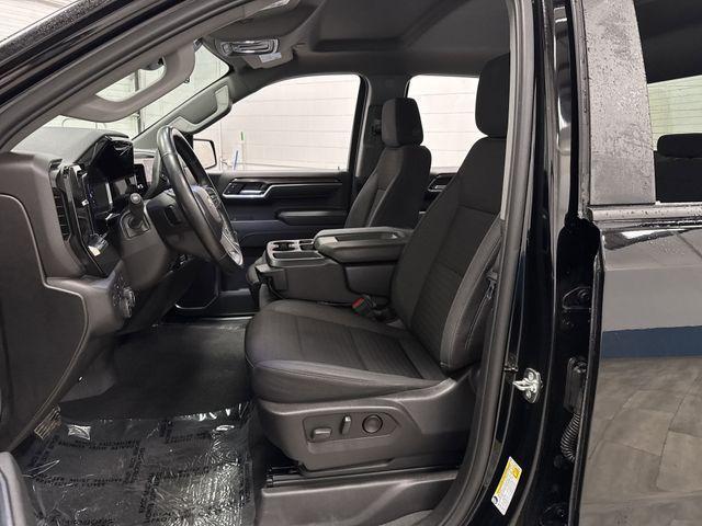 used 2025 Chevrolet Silverado 1500 car, priced at $43,995