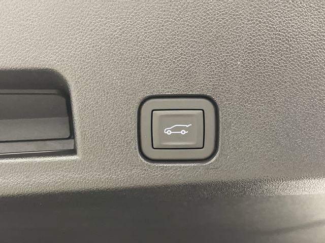 new 2025 Chevrolet Traverse car, priced at $47,279