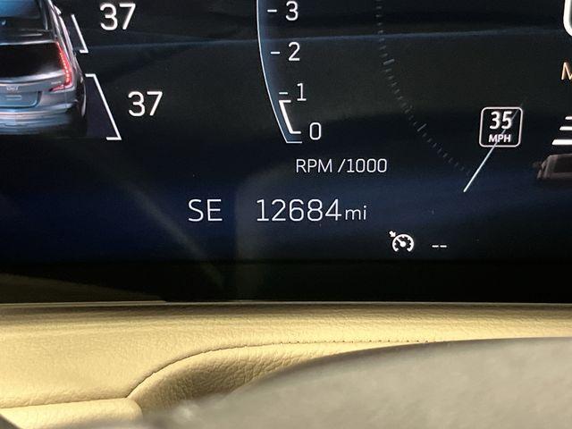 used 2024 Cadillac XT4 car, priced at $34,925