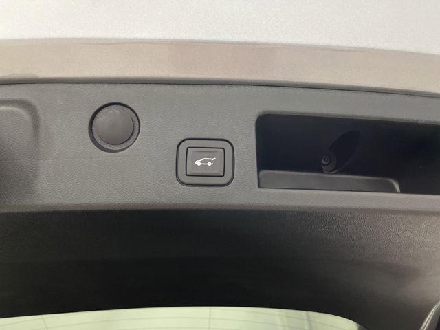 used 2025 Chevrolet Equinox car, priced at $31,029