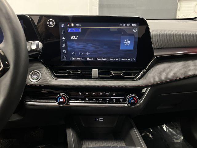 used 2025 Chevrolet Equinox car, priced at $31,029