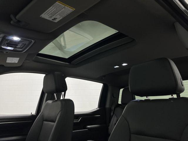 used 2022 GMC Sierra 1500 car, priced at $40,599