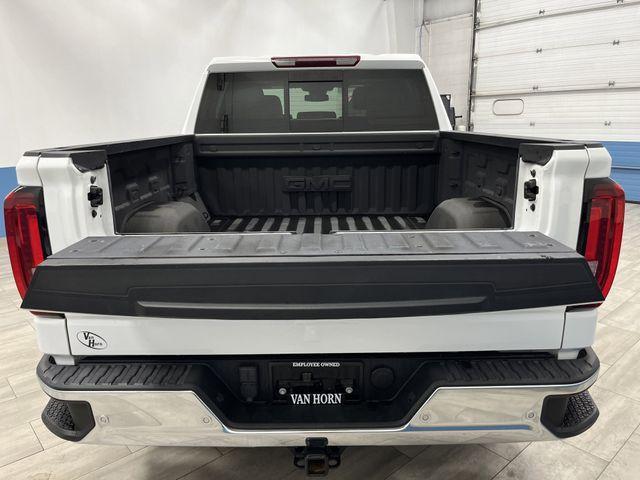 used 2022 GMC Sierra 1500 car, priced at $40,599