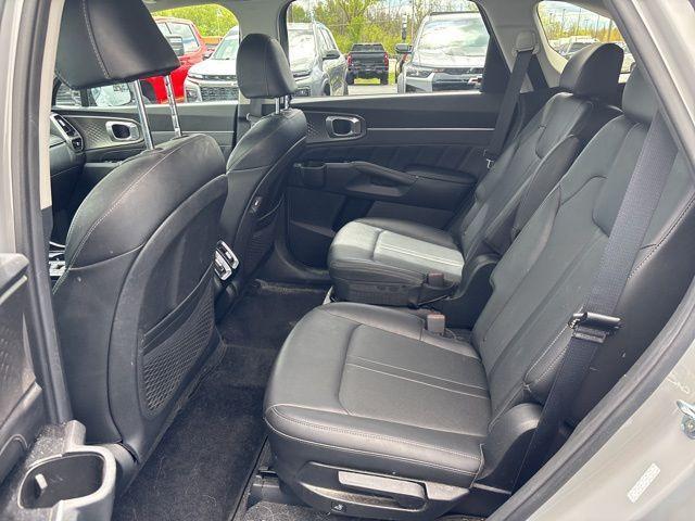 used 2022 Kia Sorento car, priced at $27,586