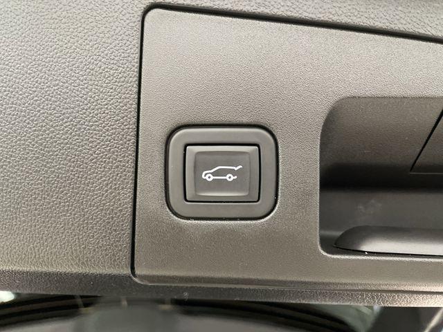 used 2024 Cadillac XT4 car, priced at $32,213