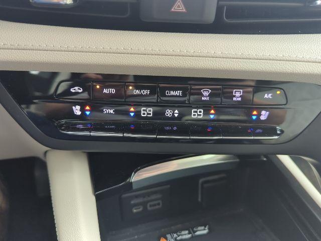 used 2022 Buick Envision car, priced at $28,621