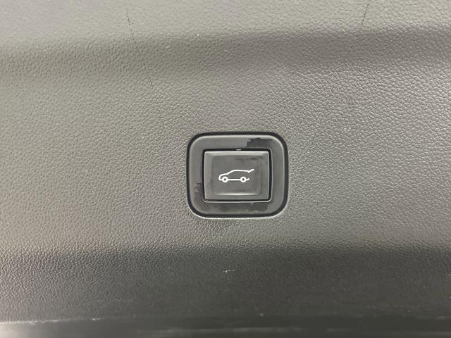 used 2023 GMC Yukon XL car, priced at $61,660