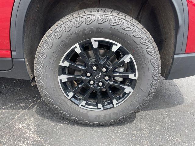 used 2025 Chevrolet Traverse car, priced at $47,985