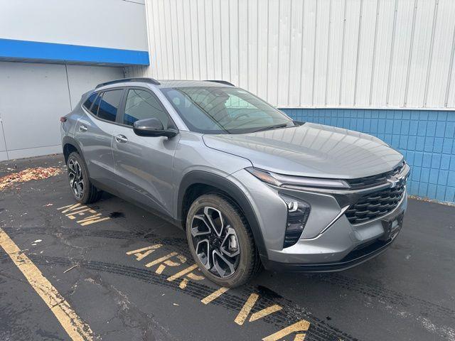 used 2024 Chevrolet Trax car, priced at $23,554