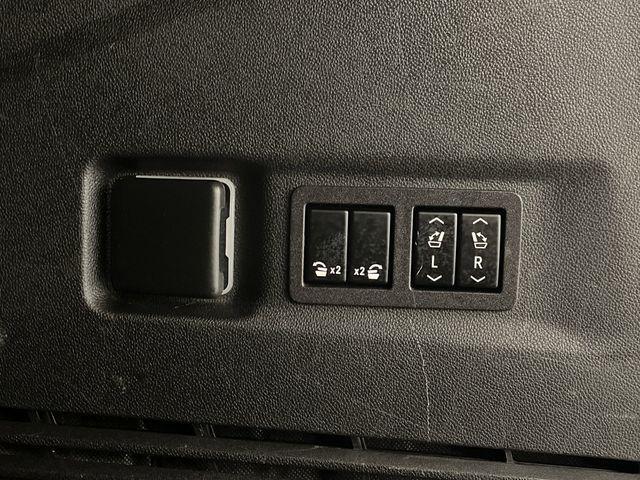 used 2023 GMC Yukon XL car, priced at $62,093