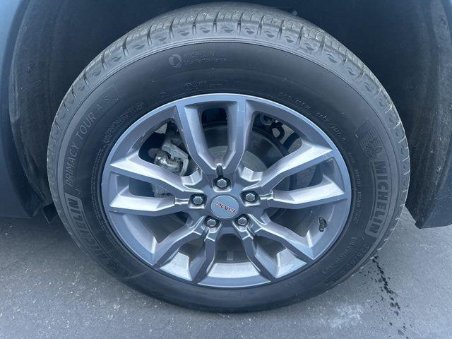 used 2023 GMC Terrain car, priced at $25,905