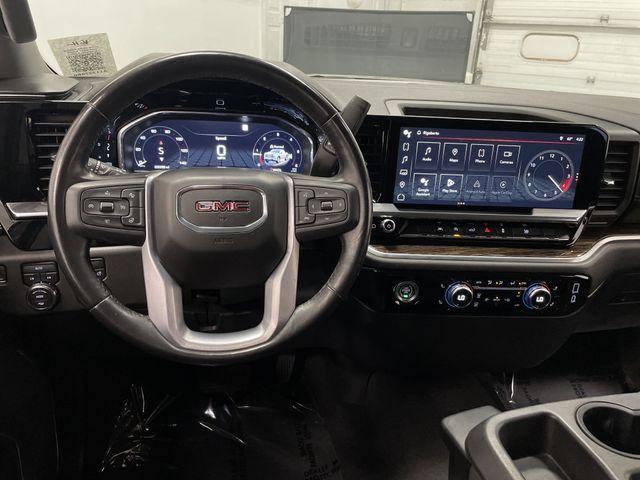 used 2022 GMC Sierra 1500 car, priced at $39,585