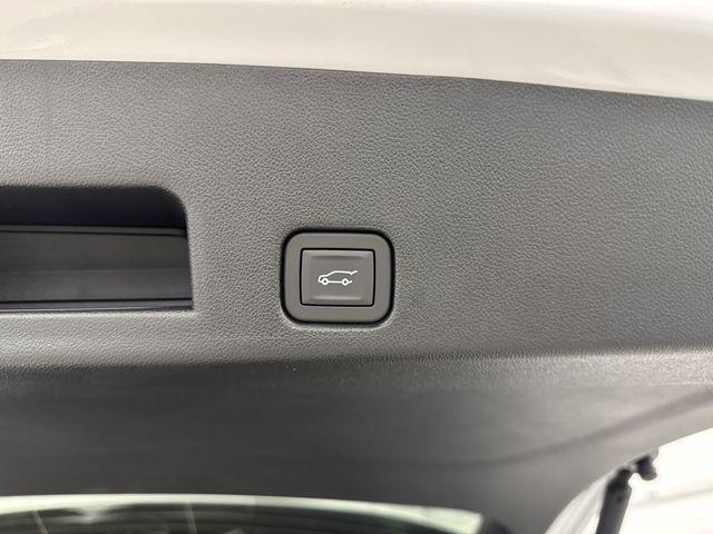 new 2026 Chevrolet Traverse car, priced at $46,939