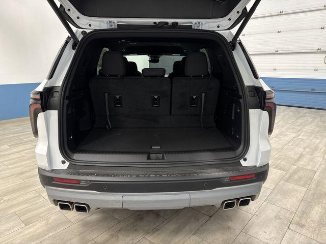 new 2026 Chevrolet Traverse car, priced at $46,939