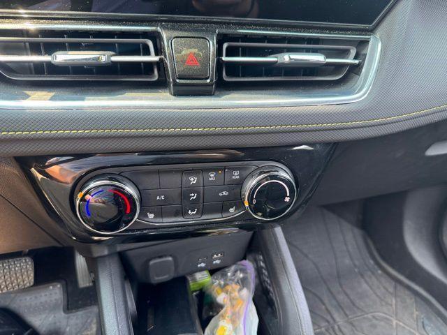 used 2024 Chevrolet TrailBlazer car, priced at $27,976