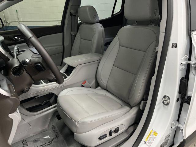 used 2023 GMC Acadia car, priced at $29,220