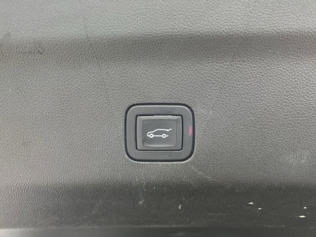 used 2024 GMC Yukon XL car, priced at $71,795