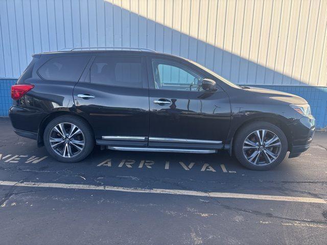 used 2020 Nissan Pathfinder car, priced at $21,491
