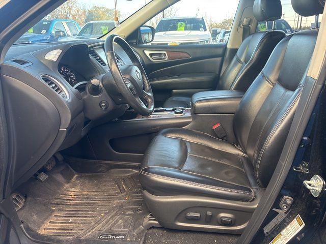 used 2020 Nissan Pathfinder car, priced at $21,491