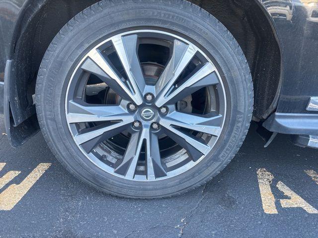 used 2020 Nissan Pathfinder car, priced at $21,491