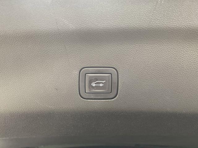 used 2023 GMC Yukon XL car, priced at $76,888