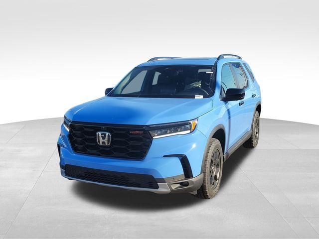 new 2025 Honda Pilot car, priced at $49,200