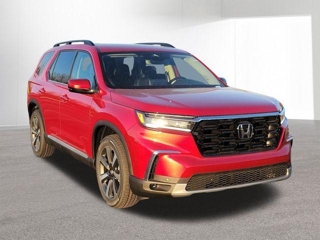 used 2025 Honda Pilot car, priced at $45,176
