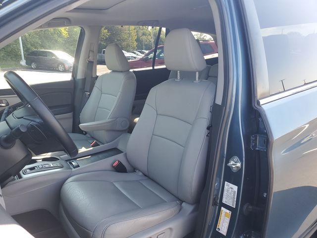 used 2021 Honda Pilot car, priced at $25,889