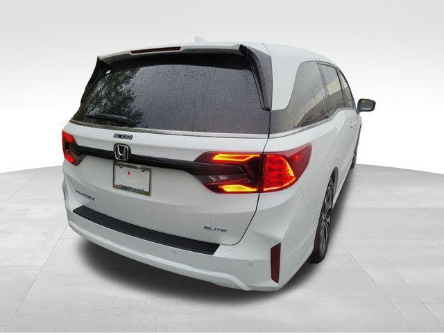 new 2025 Honda Odyssey car, priced at $50,621