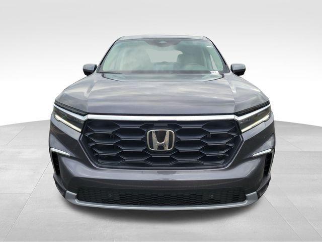 new 2025 Honda Pilot car, priced at $45,115