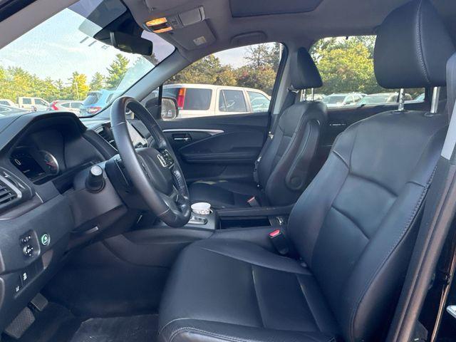 used 2022 Honda Pilot car, priced at $31,329