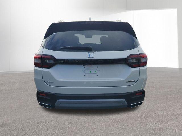 new 2025 Honda Pilot car, priced at $46,303