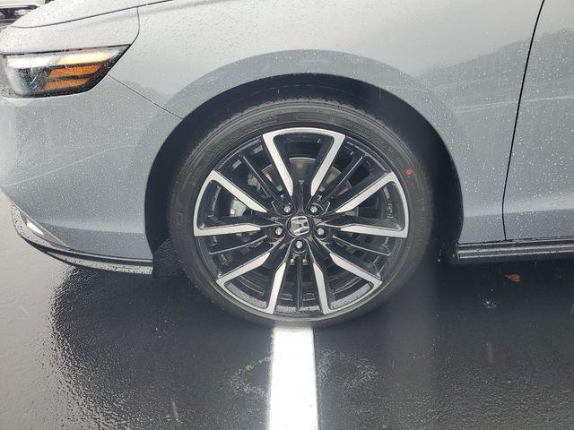 new 2025 Honda Accord Hybrid car, priced at $38,197