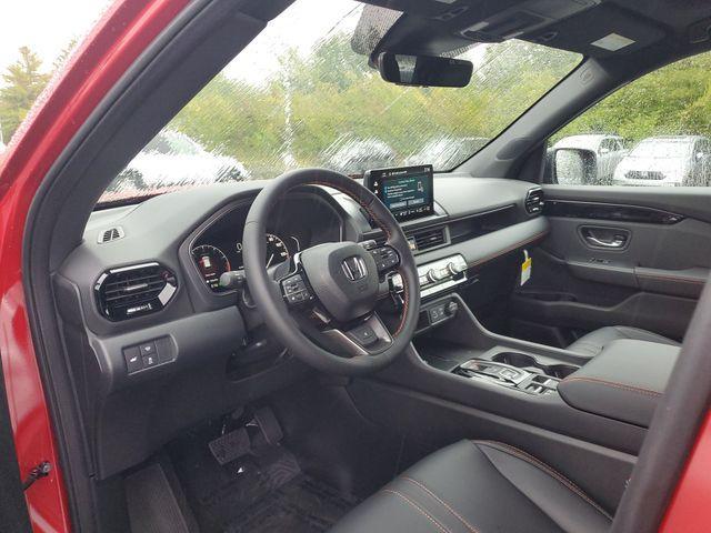 new 2025 Honda Pilot car, priced at $46,859