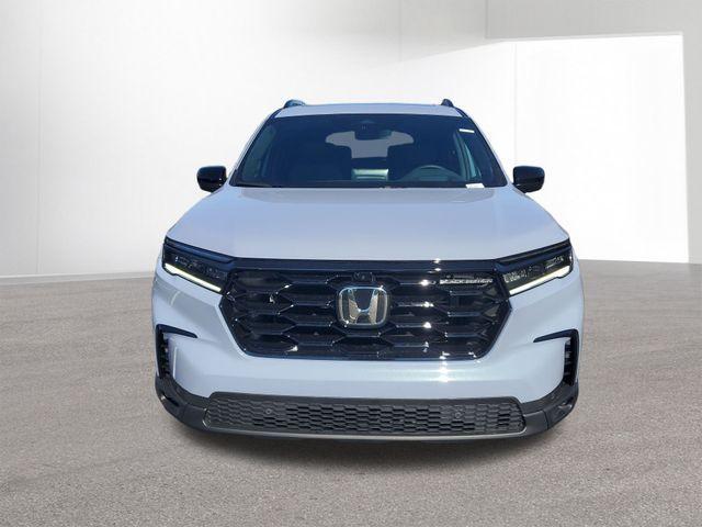 new 2025 Honda Pilot car, priced at $50,626