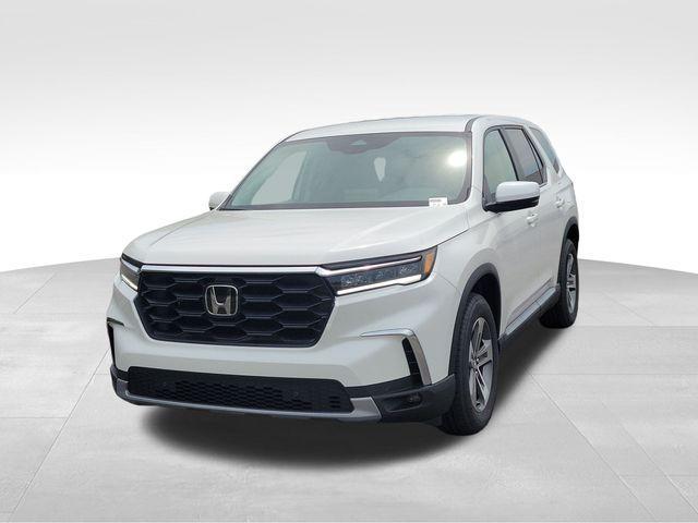 new 2025 Honda Pilot car, priced at $45,264