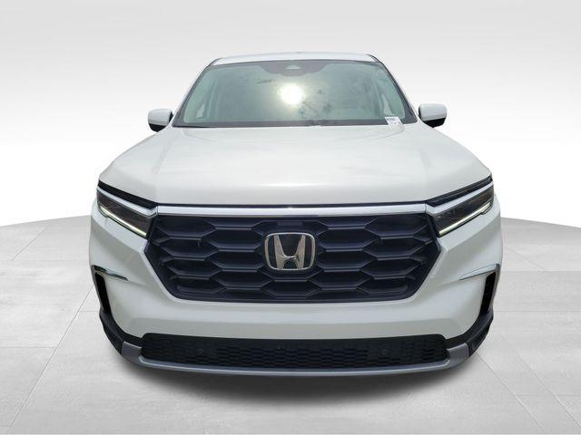 new 2025 Honda Pilot car, priced at $45,264