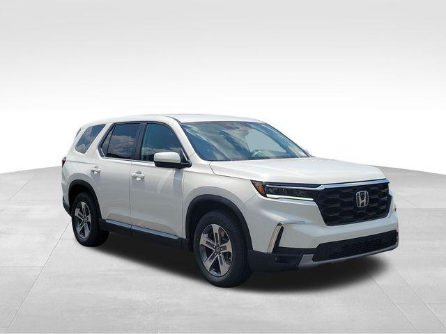 new 2025 Honda Pilot car, priced at $45,965