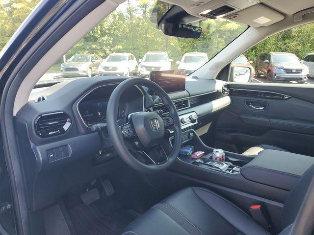 used 2026 Honda Passport car, priced at $40,817