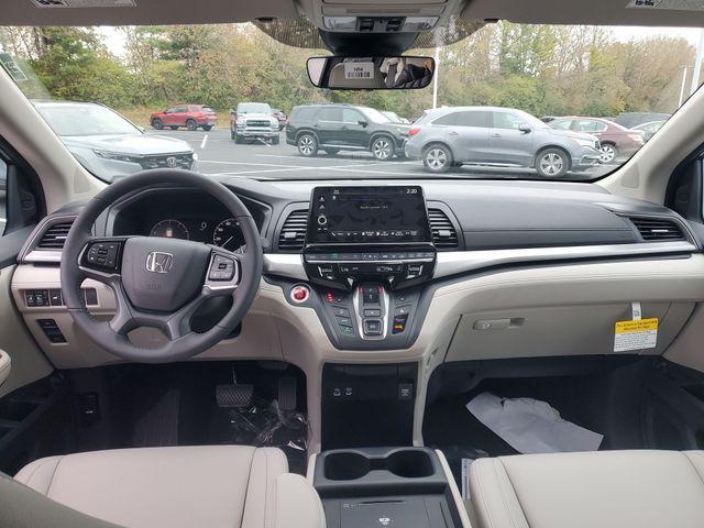 new 2026 Honda Odyssey car, priced at $42,260