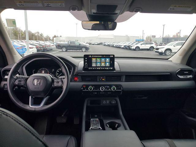 used 2023 Honda Pilot car, priced at $37,412