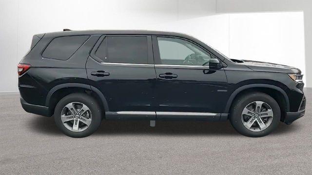 used 2023 Honda Pilot car, priced at $37,412