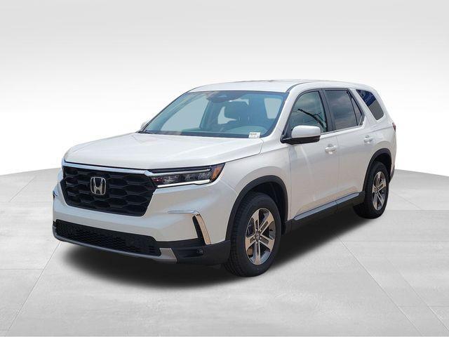 new 2025 Honda Pilot car, priced at $45,264