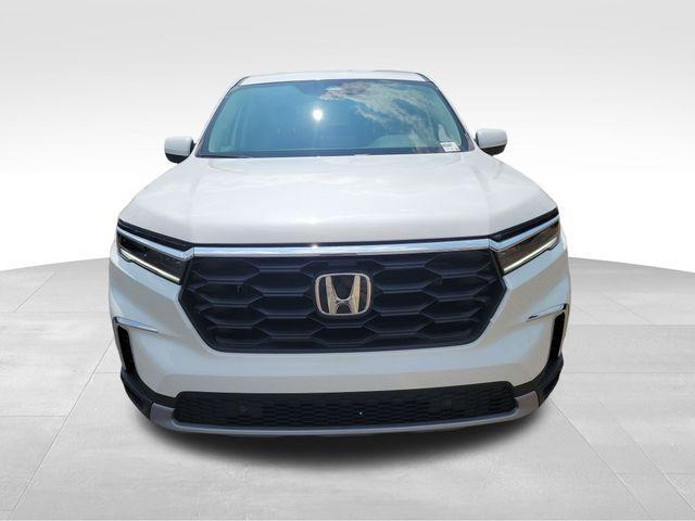 new 2025 Honda Pilot car, priced at $45,264