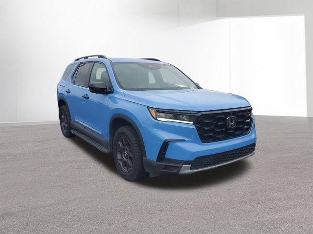 used 2023 Honda Pilot car, priced at $39,751