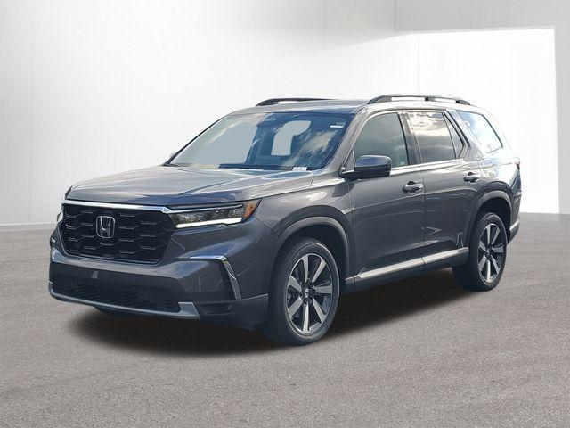 new 2025 Honda Pilot car, priced at $45,876