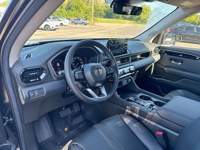 new 2025 Honda Pilot car, priced at $47,339