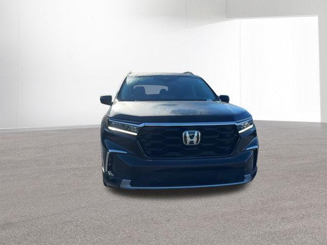 new 2025 Honda Pilot car, priced at $47,339
