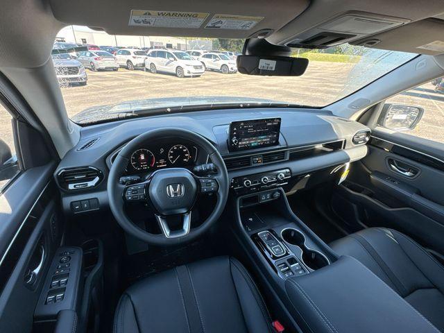 new 2025 Honda Pilot car, priced at $47,339